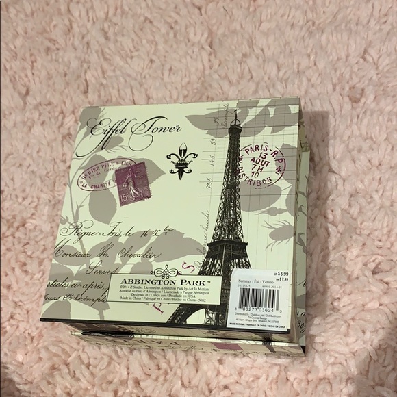 Paris themed room decor, with storage - Picture 3 of 6